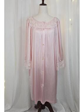 Vintage pink Gilead night robe OS